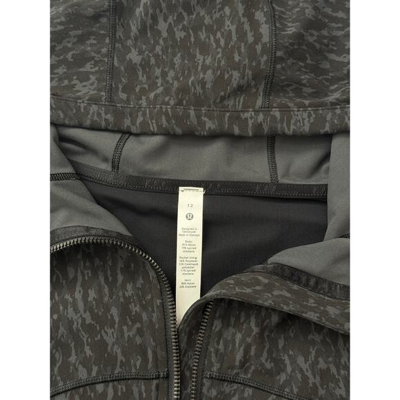 Lululemon black leopard camo hooded define jacket - size 12 - Picture 3 of 6